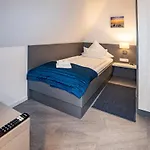 מלון 